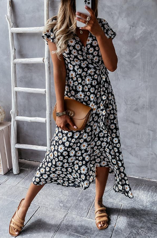 Felicity – Daisy Print Midi Dress