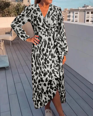 Leila – Leopard Print V-Neck Midi Dress