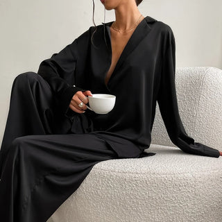 Oversized Silk Pajama Set for Women – Chic Low-Cut Neckline and Wide-Leg Pants in Soft Satin-Like Fabric-2
