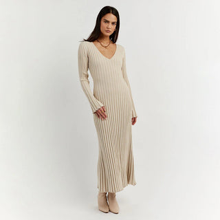 Amelia – Knitted Midi Dress with V-Neck