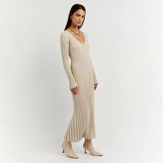 Amelia – Knitted Midi Dress with V-Neck