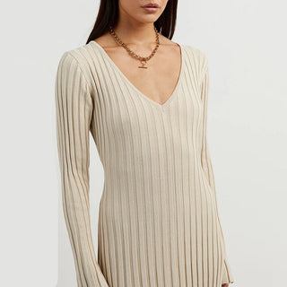 Amelia – Knitted Midi Dress with V-Neck