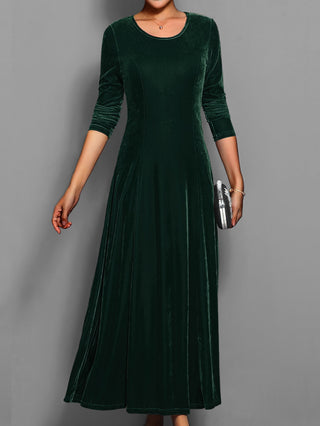 Priscilla – Elegant Crew Neck Midi Dress